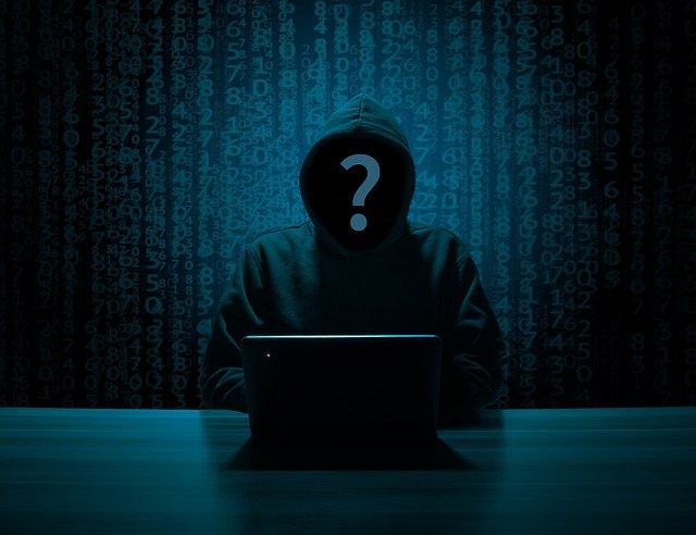 hacker-gee32dde6e_640